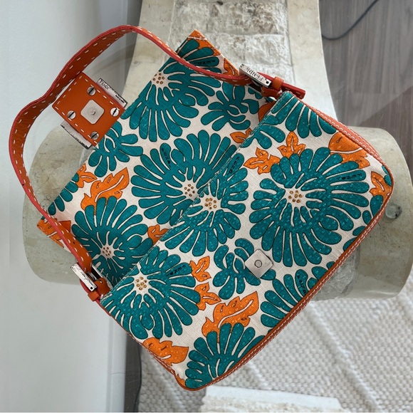 Super Rare Fendi Vintage Floral Canvas Baguette Bag - Picture 12 of 12